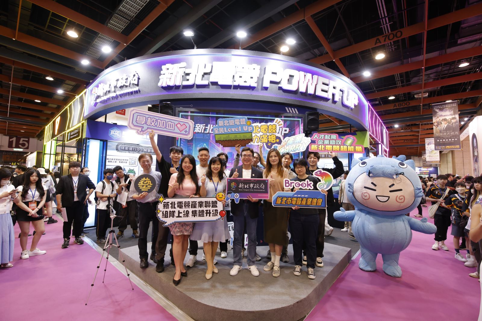 產學暨育成中心活動展覽合照